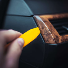 Bild in den Galerie-Viewer laden, Zierleistenkeile zum einfachen Ausbau von Verkleidungen